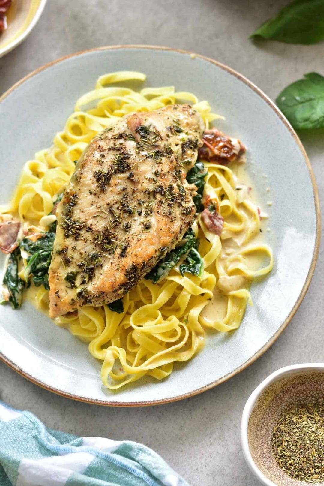 Tuscan Chicken In Creamy Sun Dried Tomato And Spinach Sauce 4626