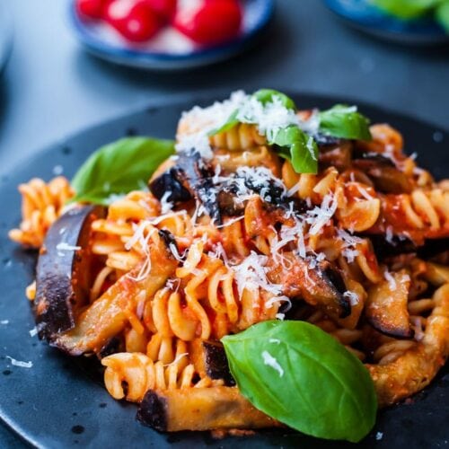 Pasta alla Norma - tomato and eggplant pasta recipe