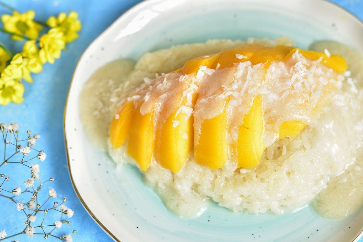 https://www.everyday-delicious.com/wp-content/uploads/2020/05/mango-sticky-rice-kokosowy-ryz-z-mango-everyday-delicious-1.jpg