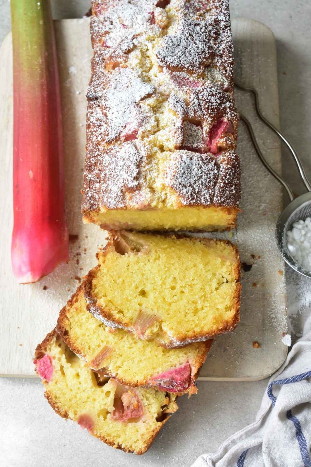 Easy Rhubarb Cake - quick and easy! - Everyday Delicious