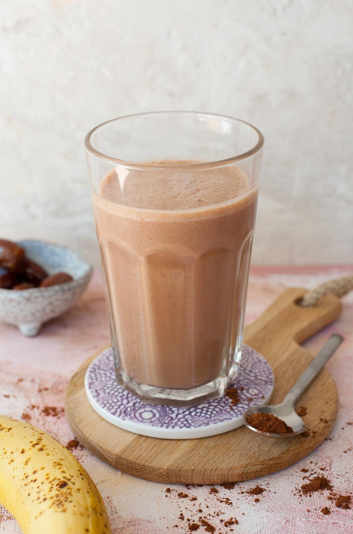 Chocolate peanut butter banana smoothie - Everyday Delicious