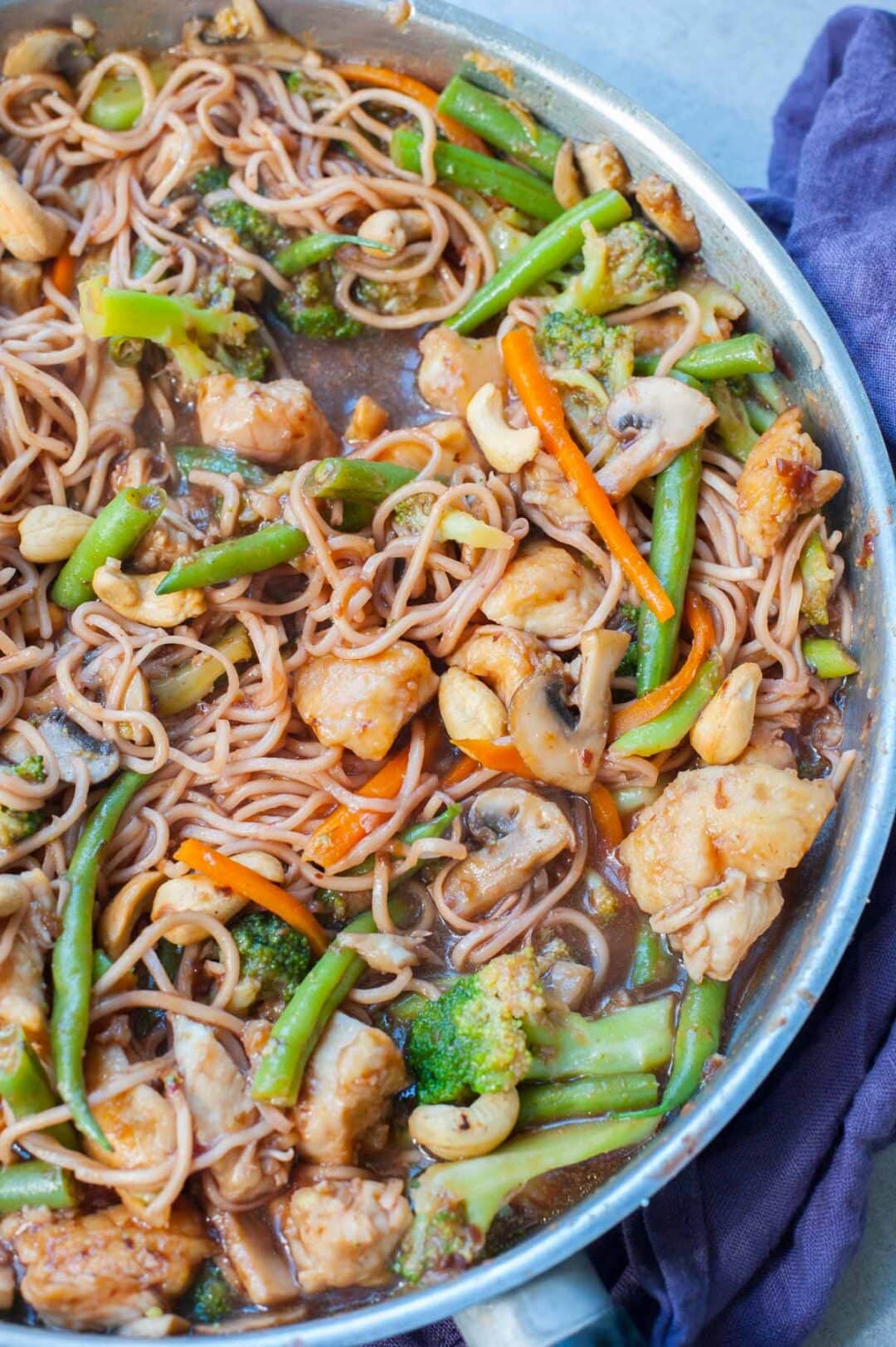 Chinese plum sauce noodles with chicken and veggies