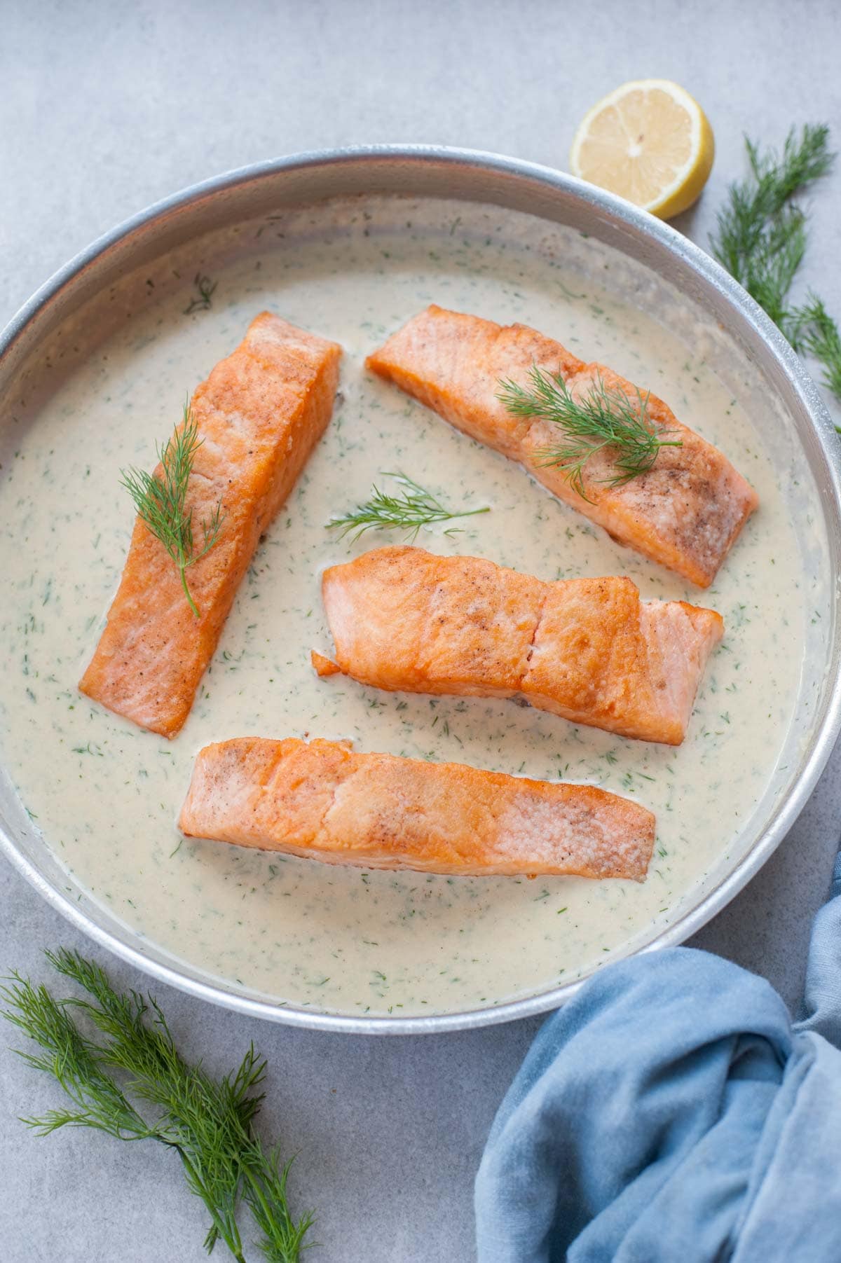 Salmon with creamy dill sauce - Everyday Delicious