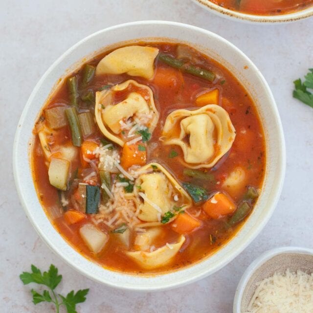 Vegetable tortellini soup - Everyday Delicious