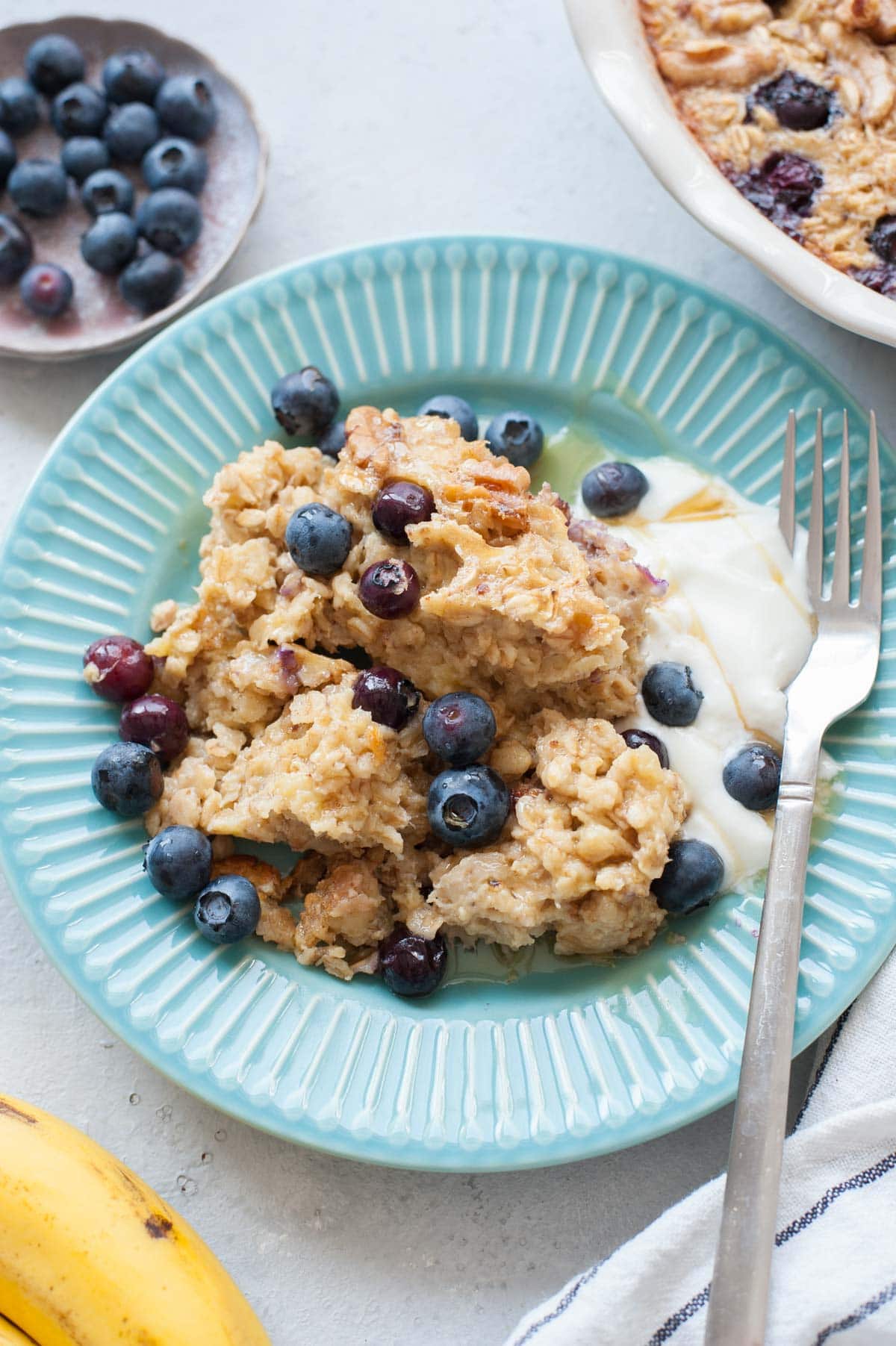 Banana Blueberry Baked Oatmeal (video) - Everyday Delicious