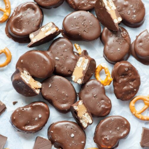 Chocolate peanut butter pretzels - Everyday Delicious