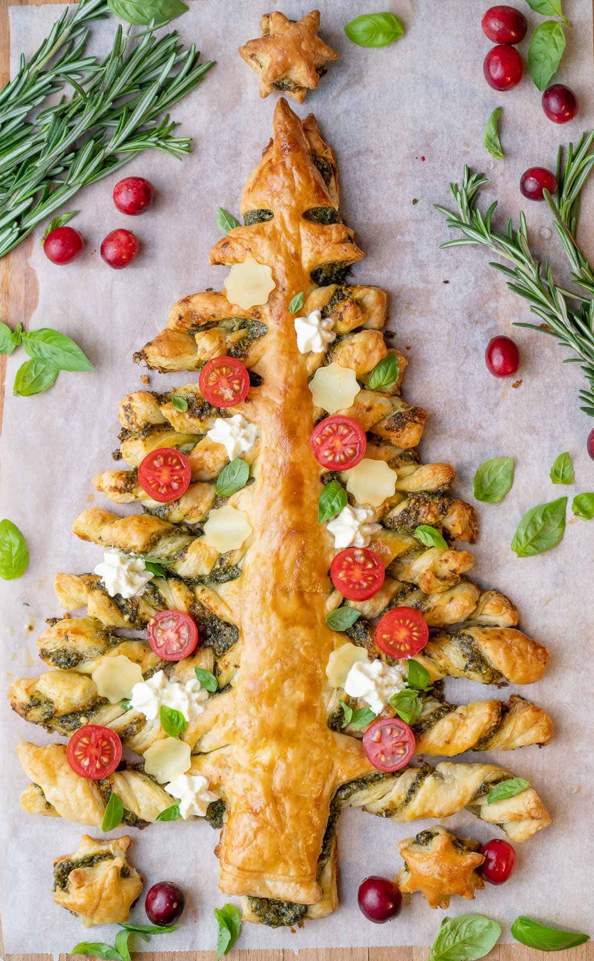 Puff Pastry Christmas Tree (Christmas Tree Appetizer) Everyday Delicious