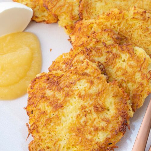 https://www.everyday-delicious.com/wp-content/uploads/2022/07/German-potato-pancakes-Kartoffelpuffer-everyday-delicious-1-500x500.jpg