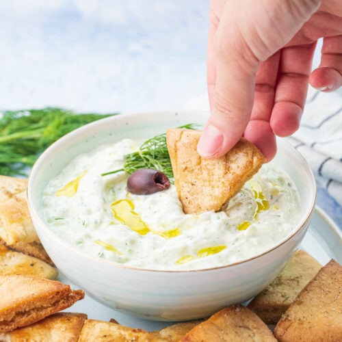 Tzatziki (Greek Yogurt Cucumber Dip) - Everyday Delicious