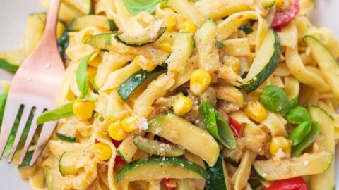 zucchini “pasta” with chicken, white wine, & tomatoes