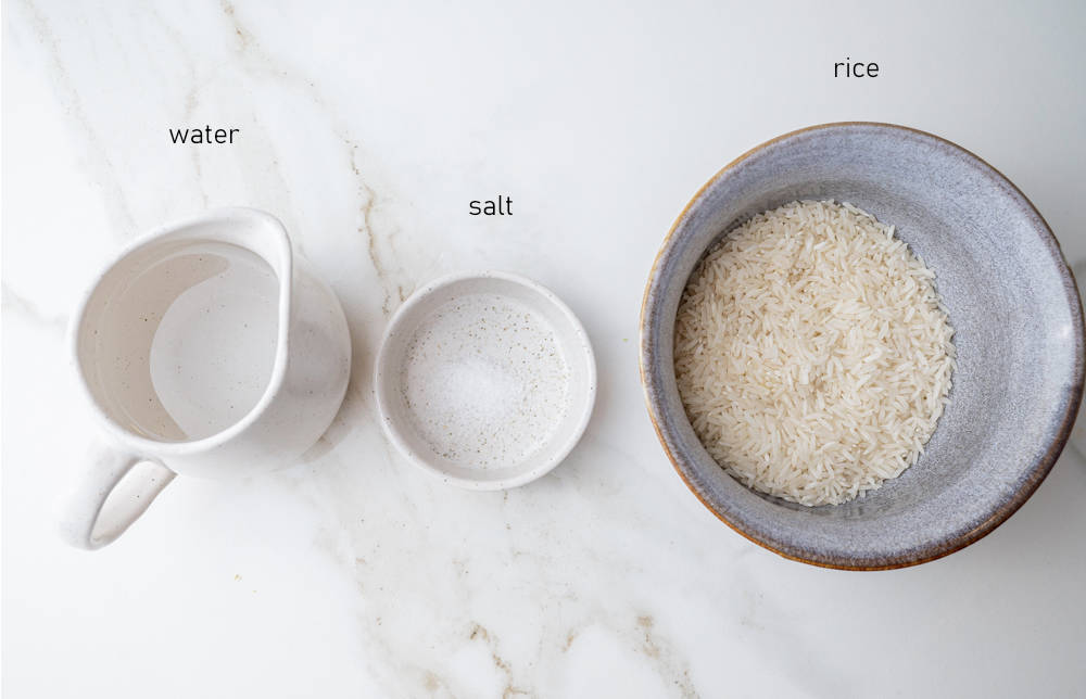 Labeled ingredients for cooking rice.